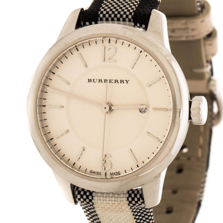 Burberry Cream y Check BU10103 Women's Wristwatch 32 mm For Sale at 1stDibs