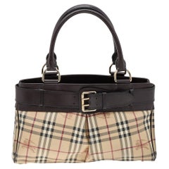 Tote aus beschichtetem Segeltuch in Dunkelbraun/Beige von Burberry für Leder und Haymarket