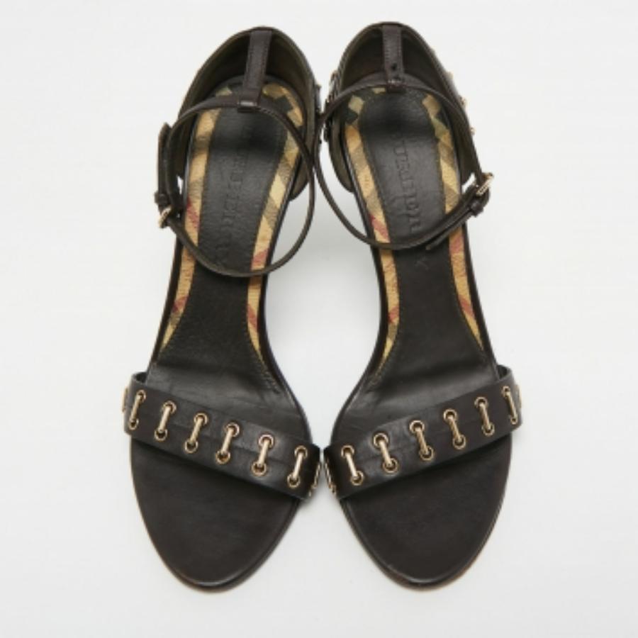 Burberry Dunkelbraune Leder Riemchensandalen Größe 36 im Angebot 4