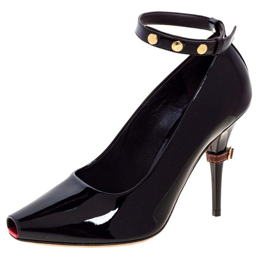 Black Burberry Leather Ankle Boots For Sale at 1stDibs