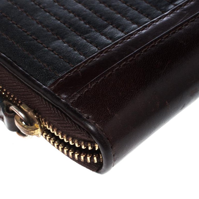 Burberry Dark Brown Striped Leather Zip Around Wallet For Sale at 1stDibs
