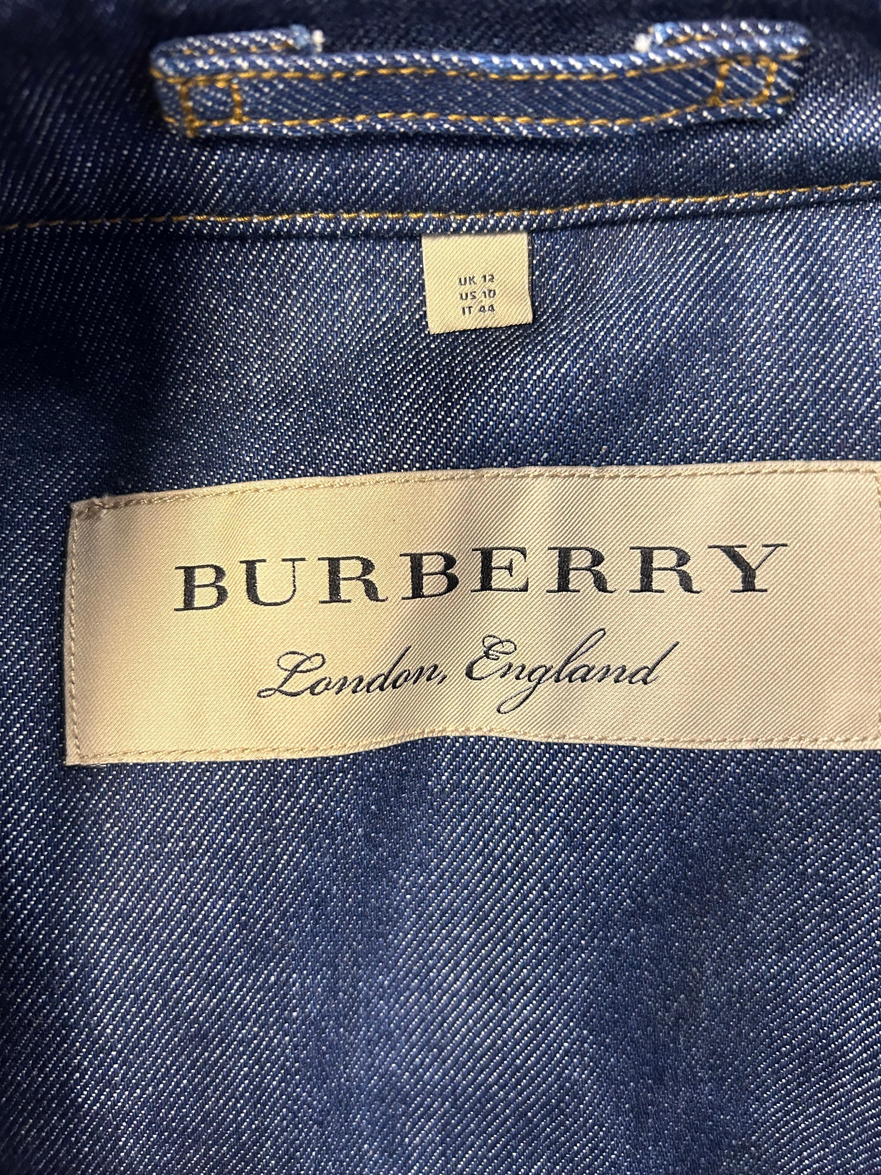 Burberry Trench-coat taille EU 40 en vente 1
