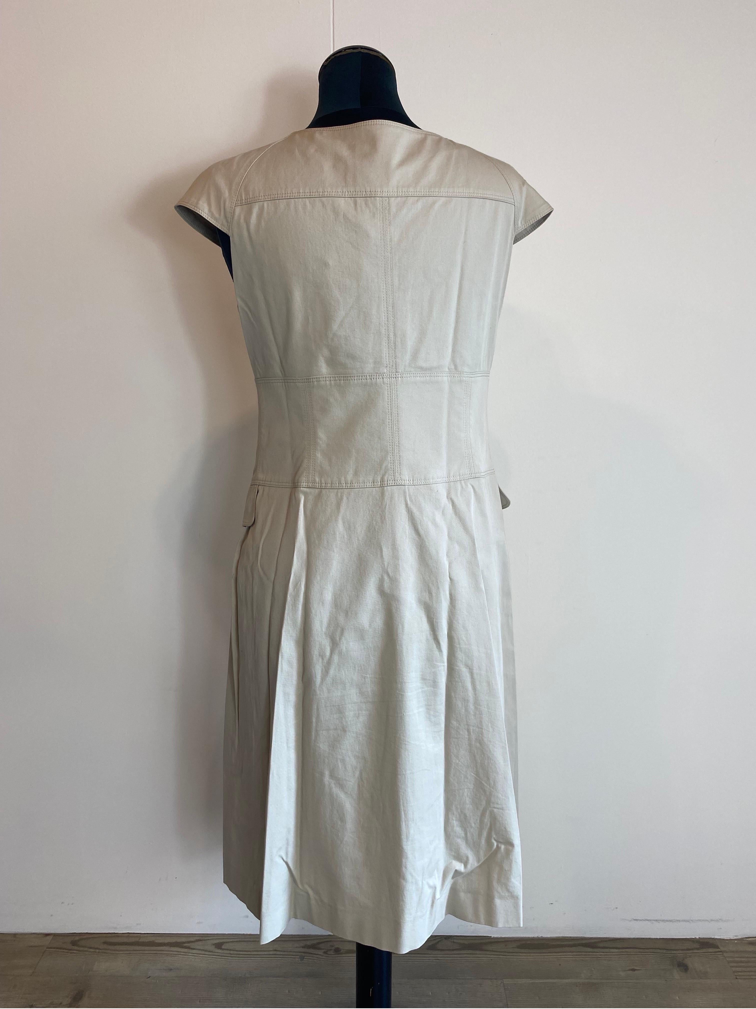 Burberry Kleid wie ein Trenchcoat für Damen oder Herren im Angebot
