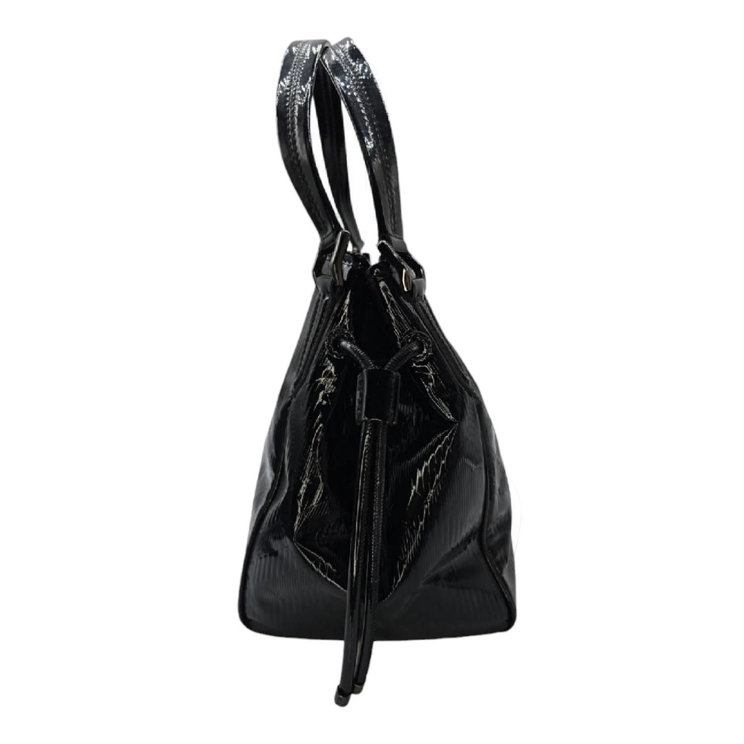Grand sac à main Bilmore en cuir verni gaufré de Burberry Bon état - En vente à Scottsdale, AZ