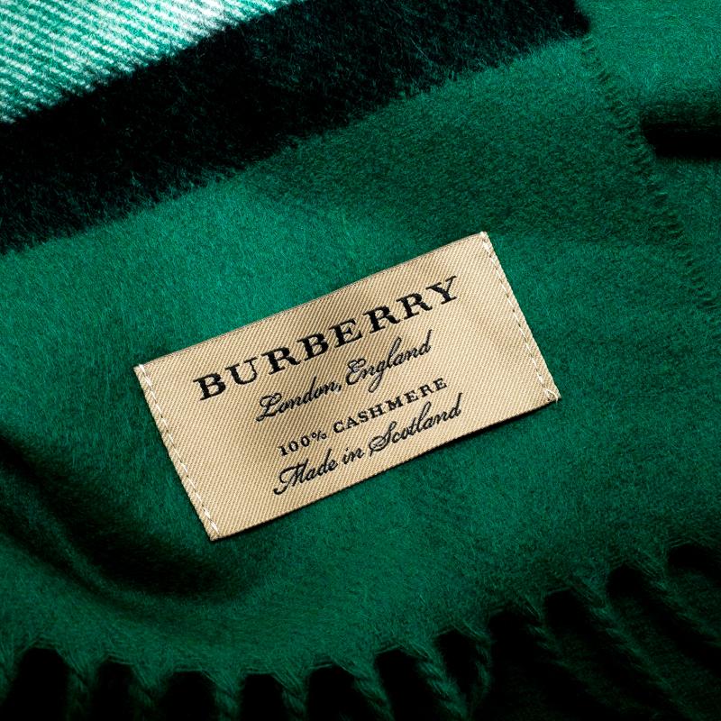 Burberry Emerald Green Classic Novacheck Cashmere Muffler 1