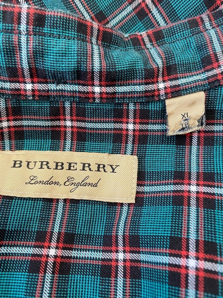 Camisa de cuadros Burberry Inglaterra en venta en 1stDibs España | camisa  burberry cuadros, image size:768x1024