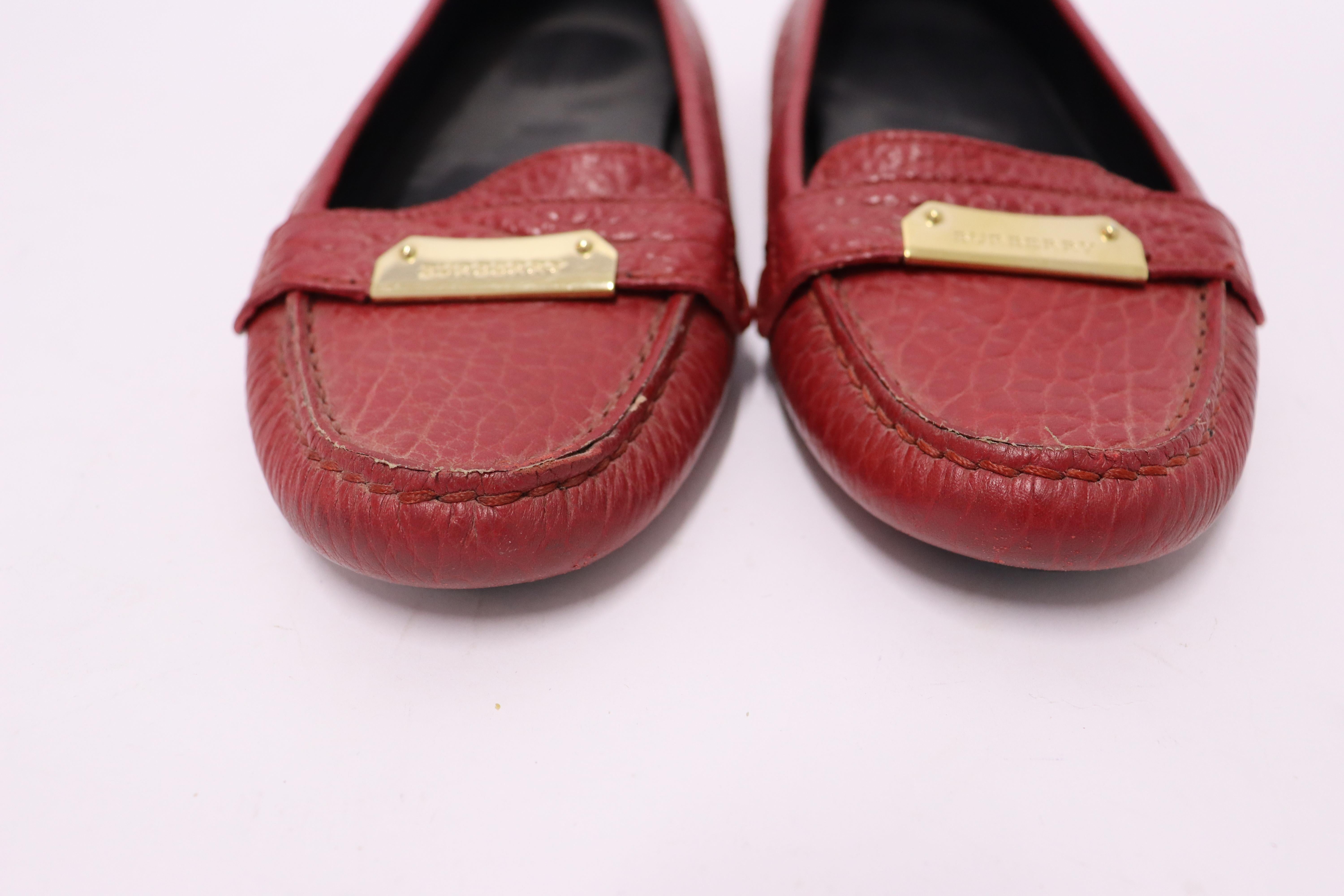 Burberry EU 38 Red Leather Loafers For Sale 4