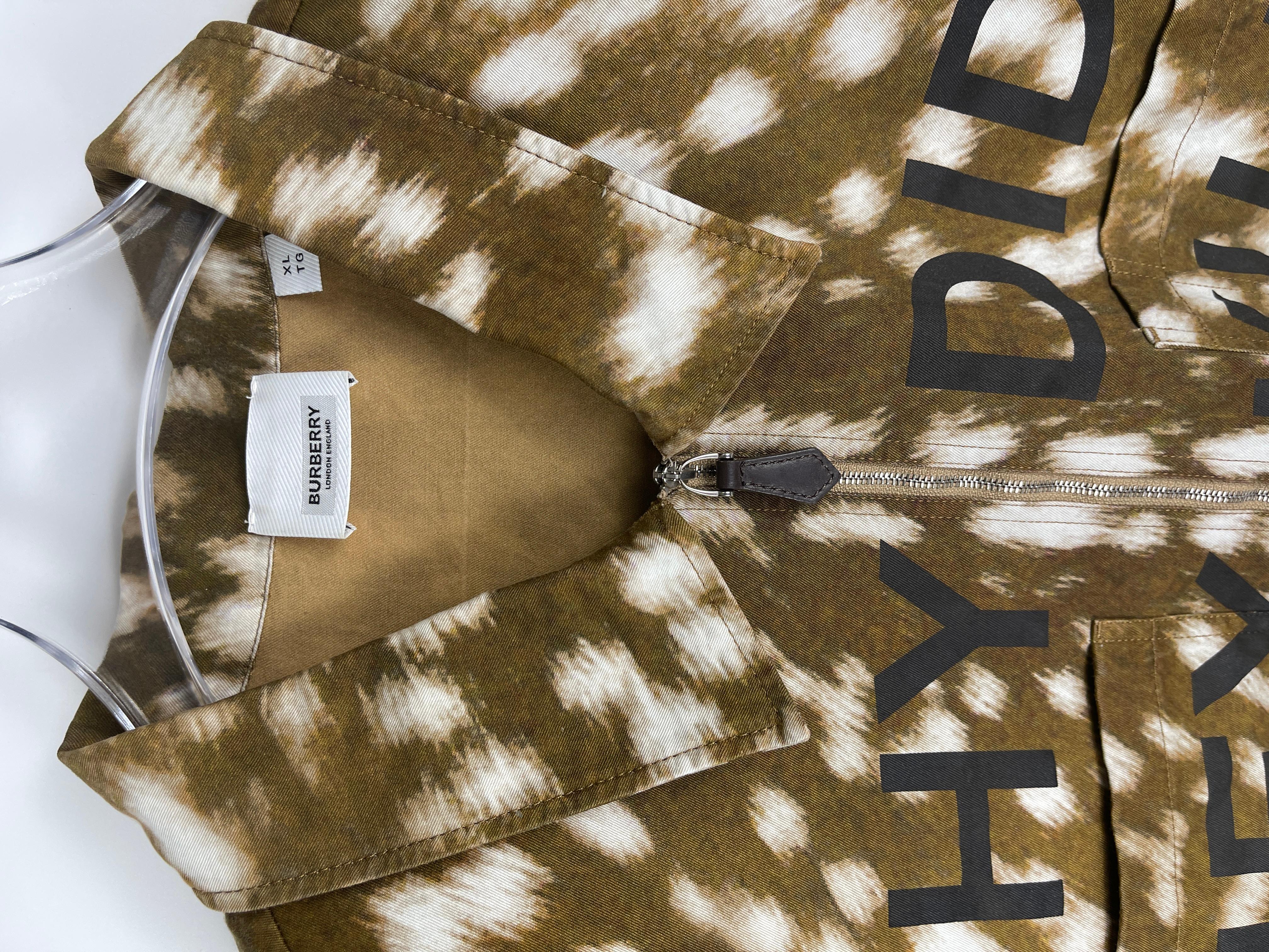 Burberry F/W2019 All-over Bambi Shirt In Excellent Condition For Sale In Tương Mai Ward, Hoang Mai District