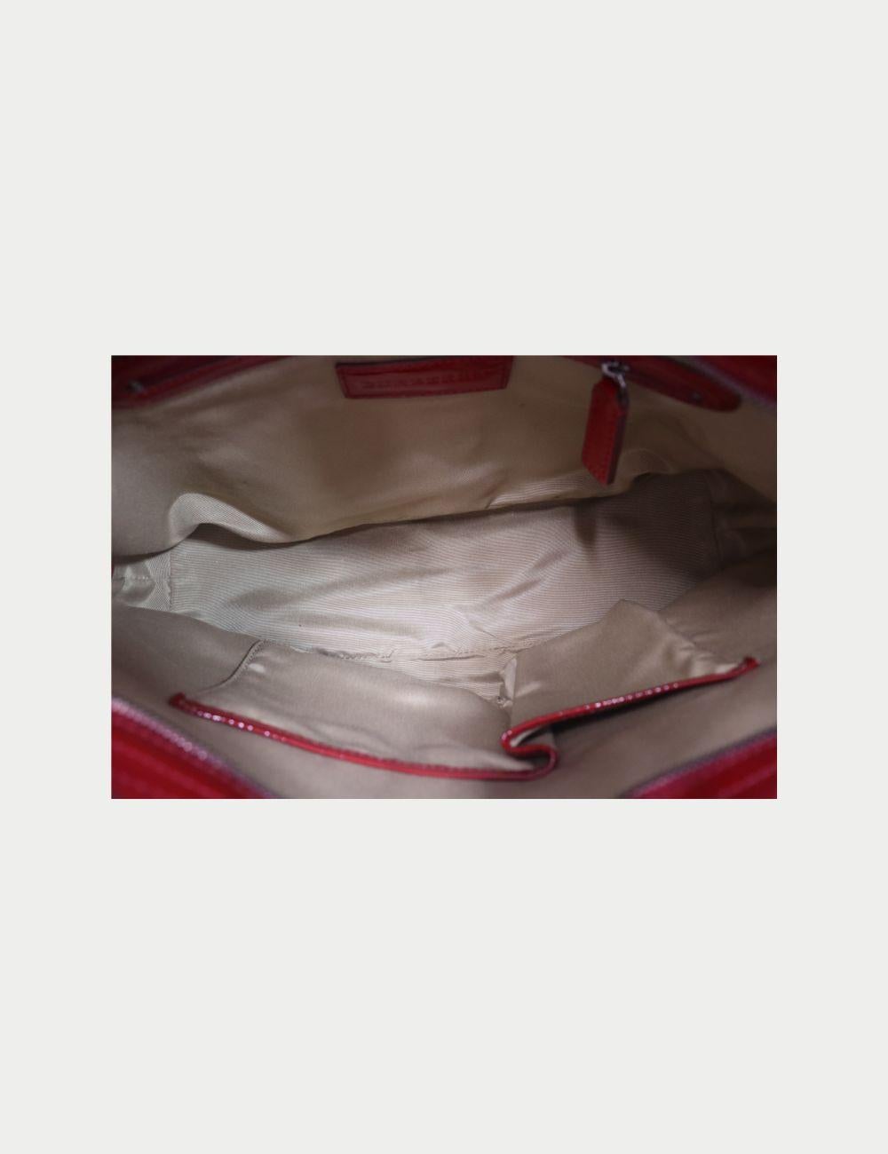 Burberry In Excellent Condition For Sale In Amman, JO
