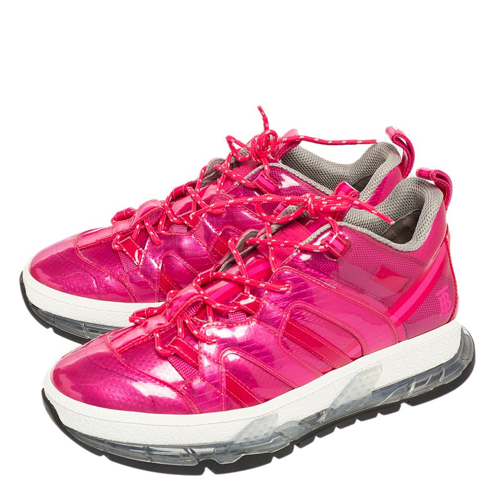 Burberry Fuchsia glänzende Vinyl Union Low Top Turnschuhe Größe 40 (Pink)