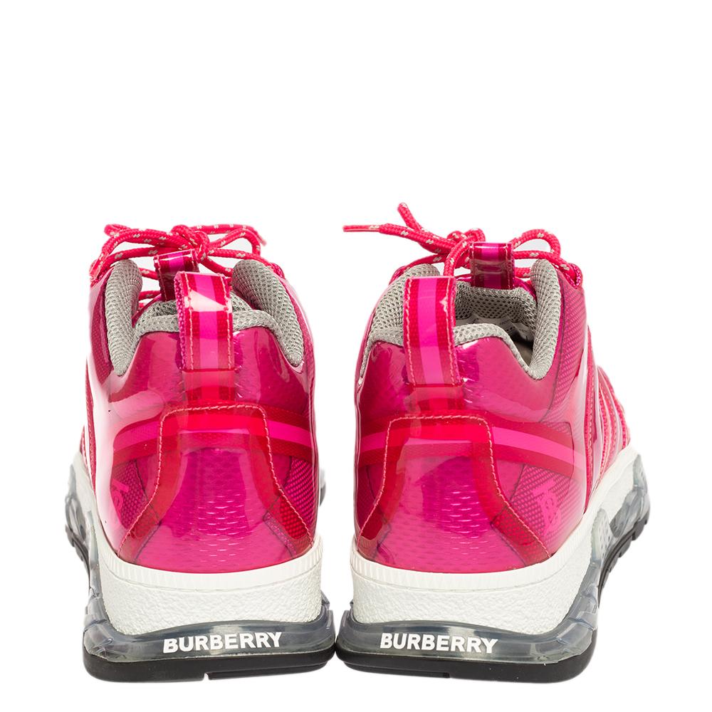 Burberry Fuchsia glänzende Vinyl Union Low Top Turnschuhe Größe 40 Damen