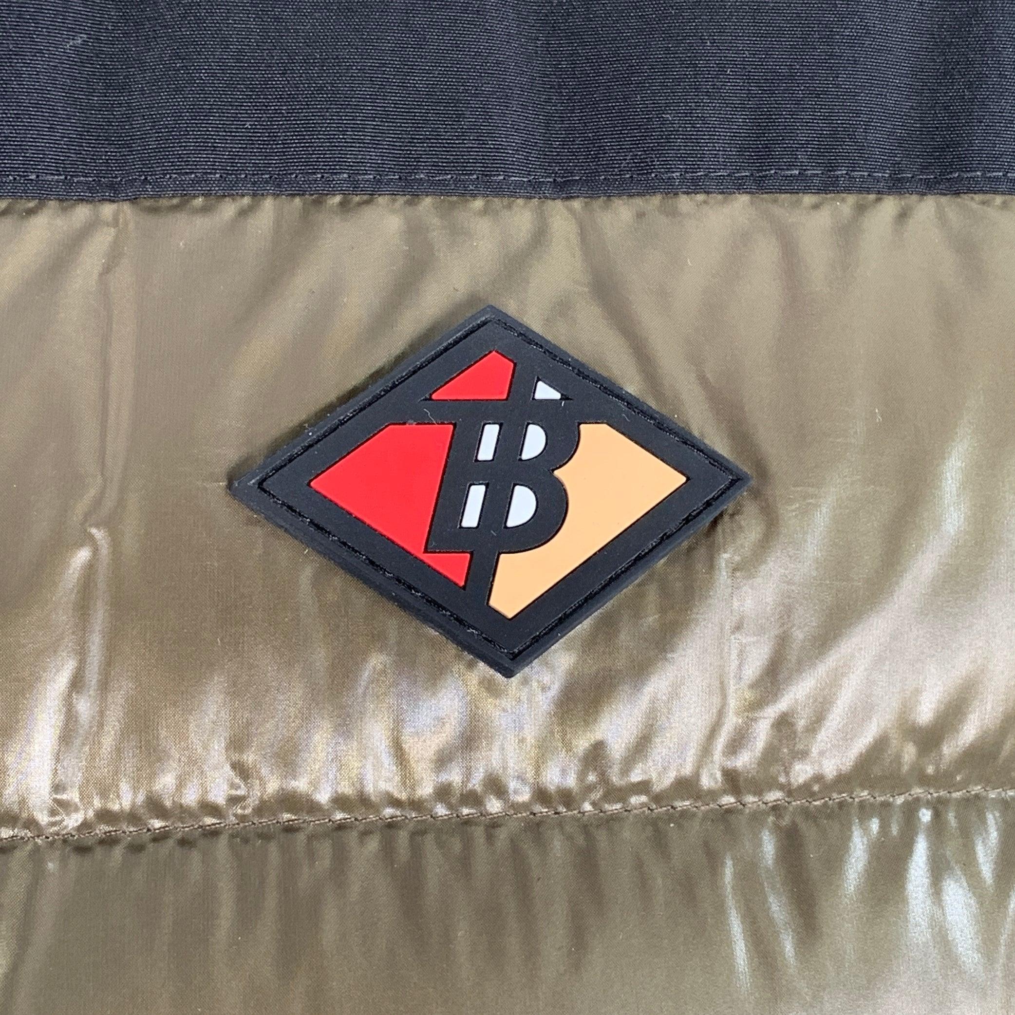 BURBERRY FW22 