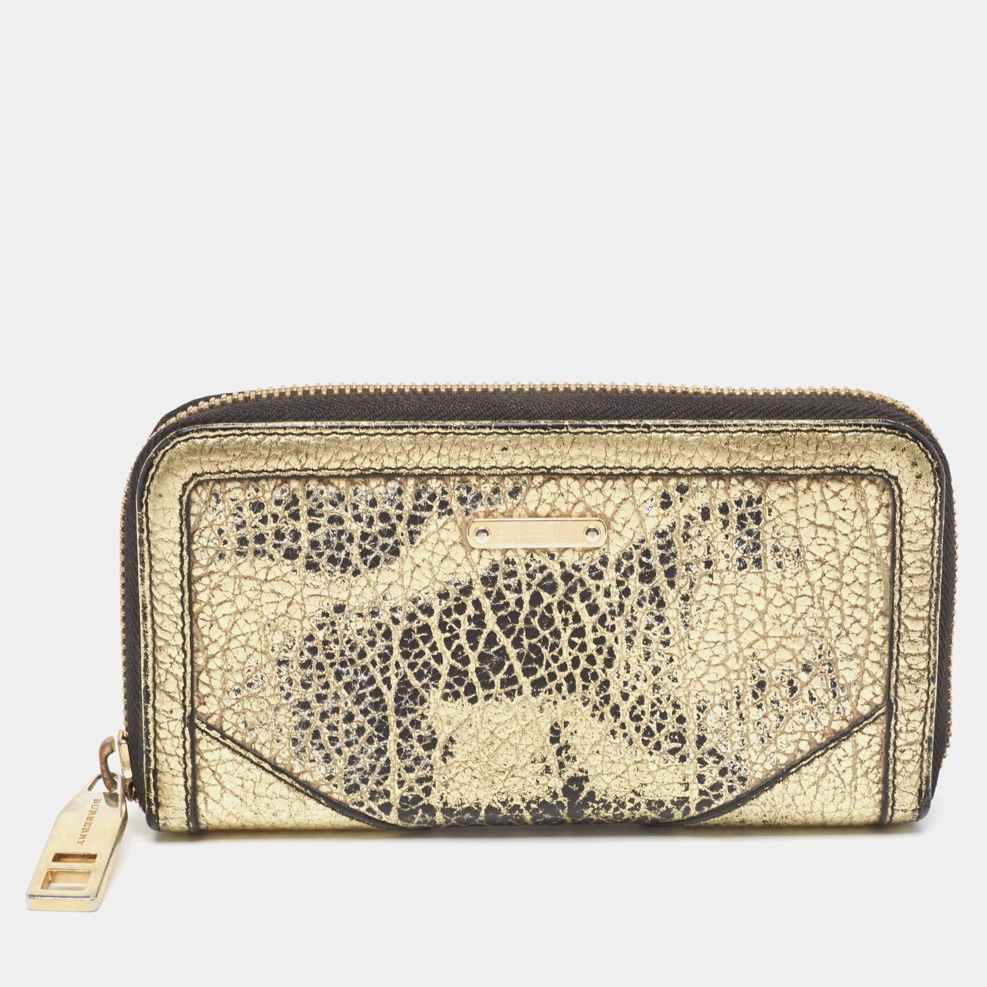 Women's Burberry Gold/Black Textured Leather Zip Around Continental Wallet For Sale