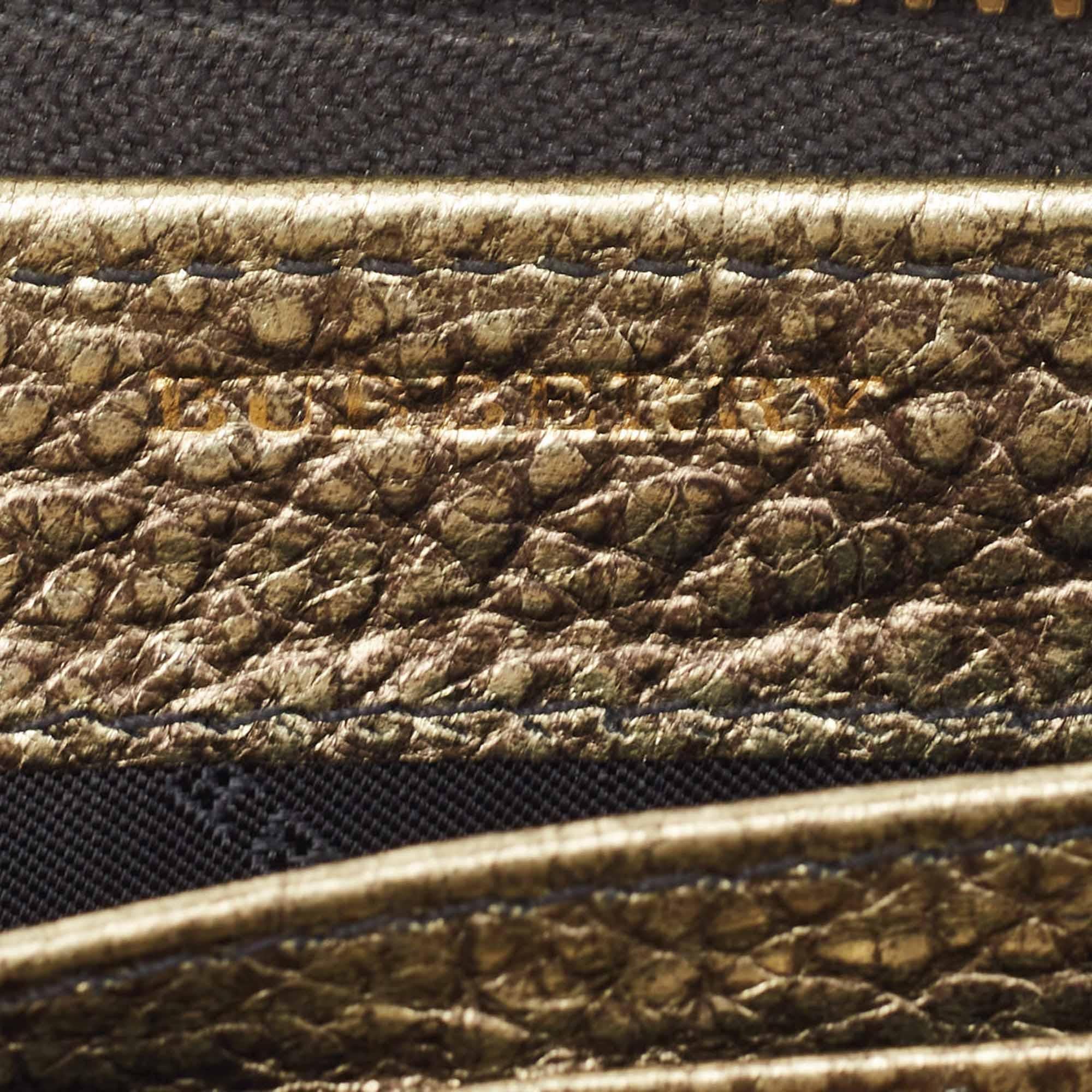 Burberry Gold/Black Textured Leather Zip Around Continental Wallet For Sale 3