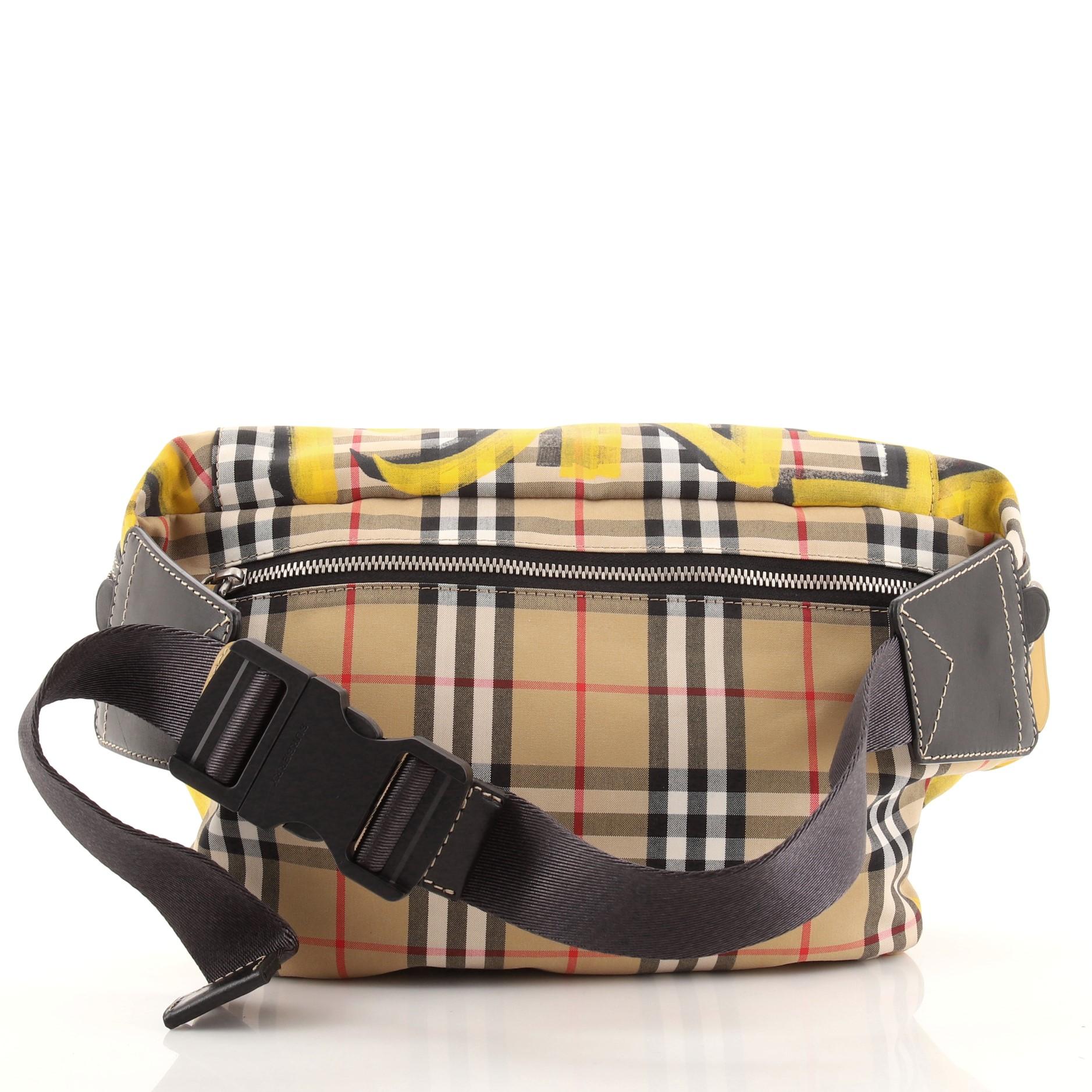 Burberry graffiti outlet fanny pack