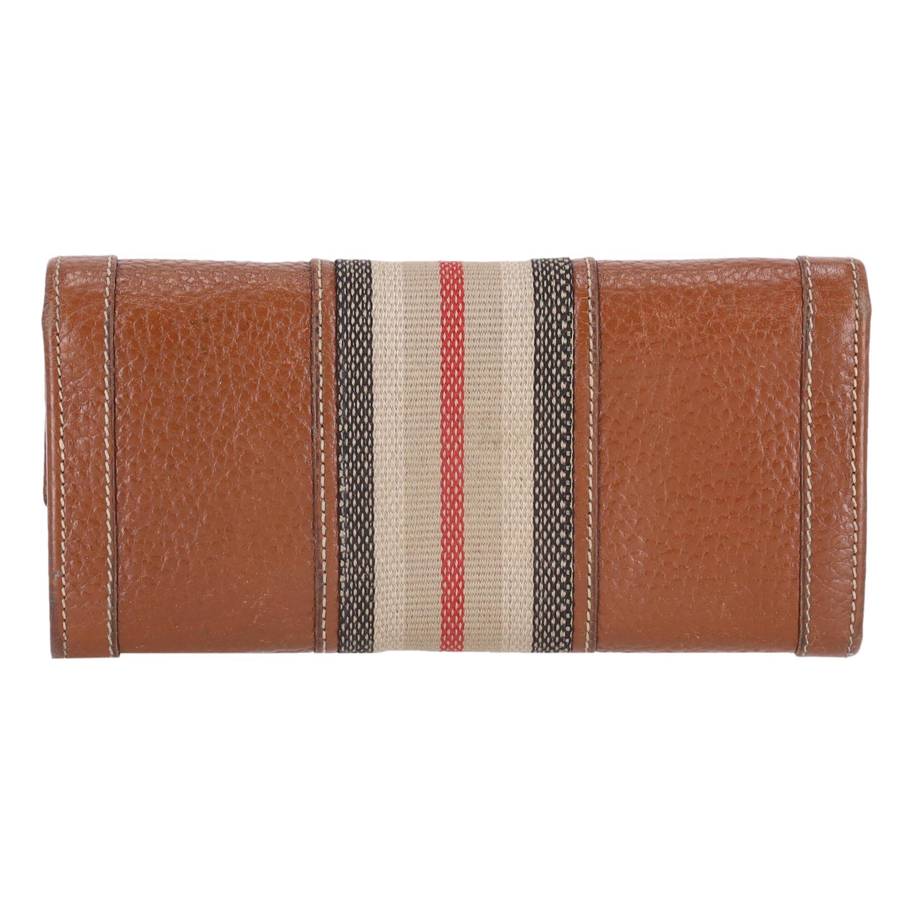 Burberry Grained Leather Wallet In Good Condition For Sale In London, GB