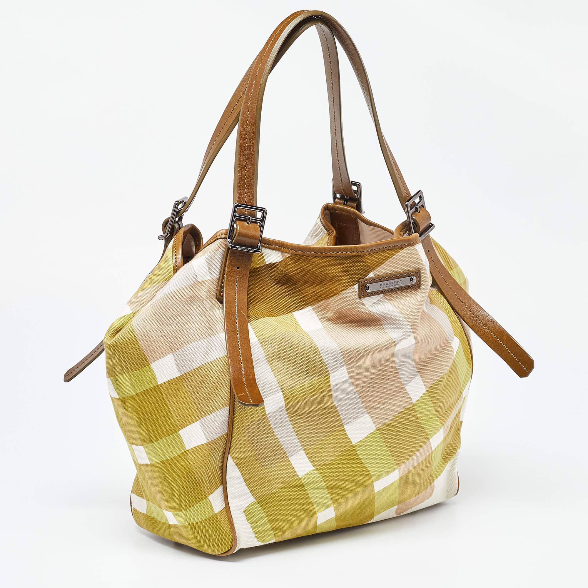 Burberry Green/Brown Check Canvas and Leather Canterbury Tote In Good Condition In Dubai, Al Qouz 2