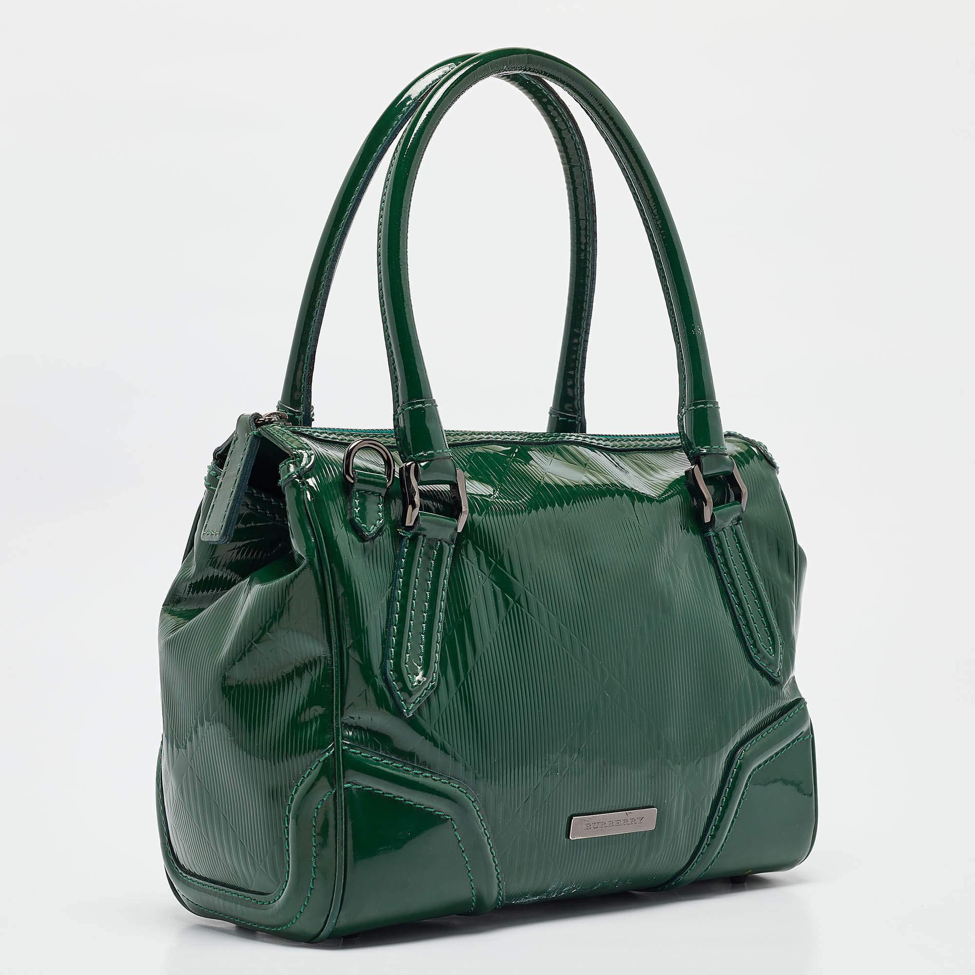 Noir Burberry - Sacoche Anford en cuir verni embossé à carreaux verts en vente