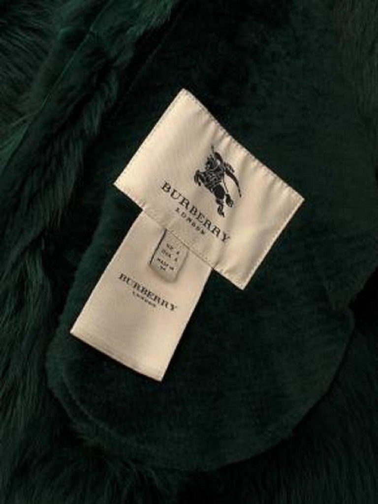 Burberry - Manteau en peau de mouton doublé de fausse fourrure - vert En  vente sur 1stDibs
