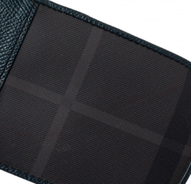 Men's Burberry Green/Grey Check Canvas and Leather Phone Pouch For Sale