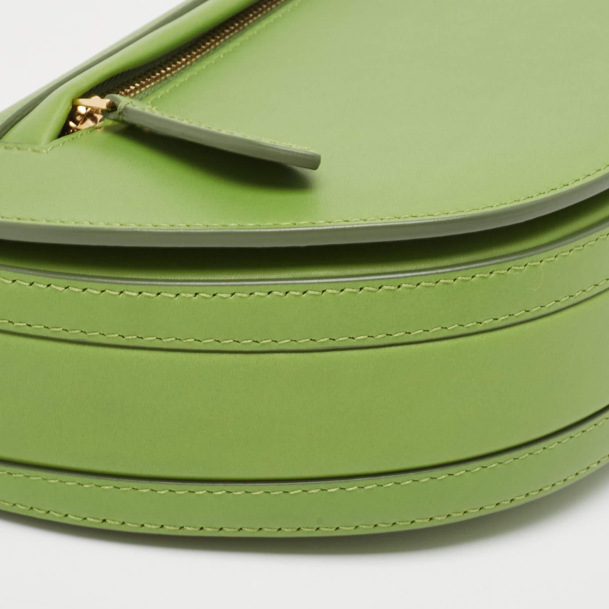 Burberry - Petit sac à bandoulière en cuir vert Olympia 2