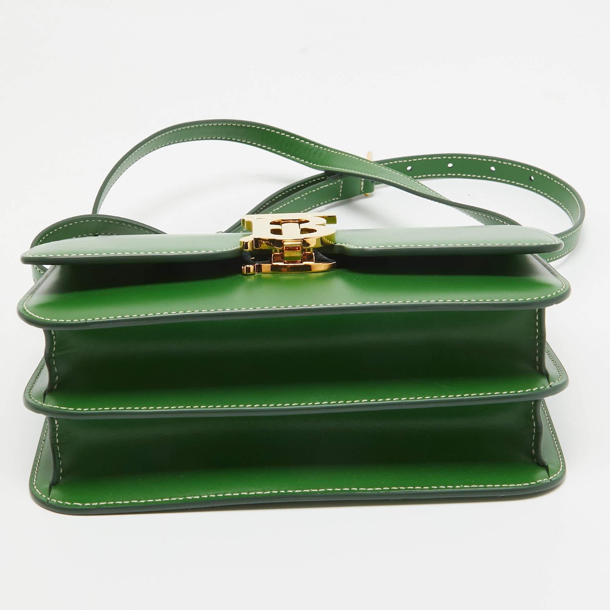 Bolso de hombro pequeño TB de piel verde de Burberry en venta 2