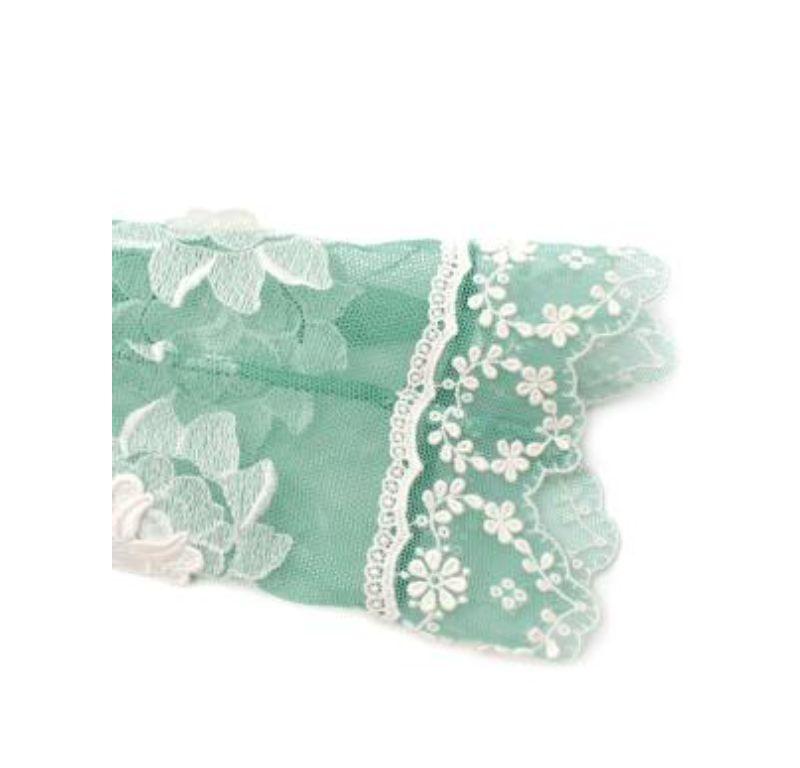 Burberry Green Silk Chiffon & Lace Dress For Sale 3