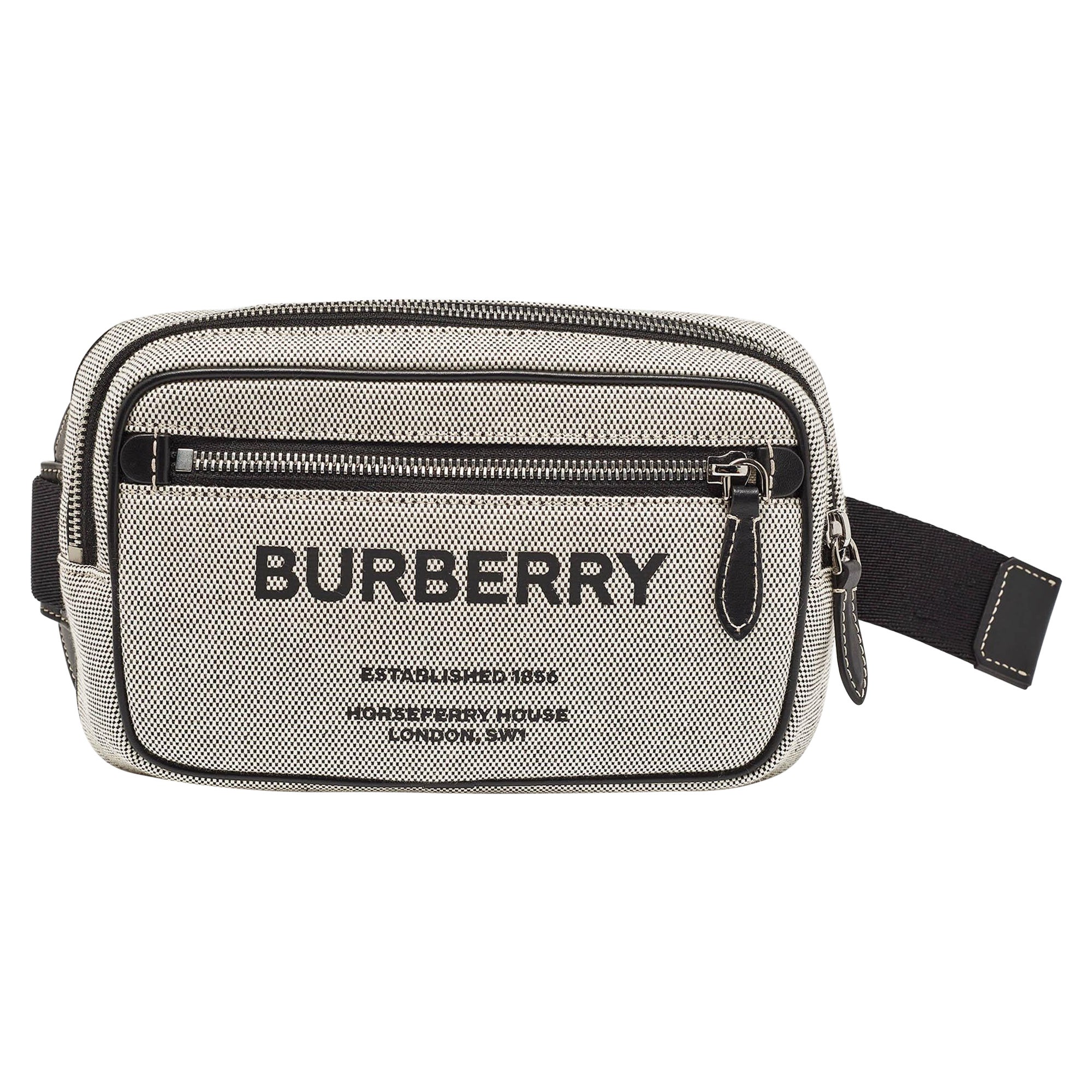 Weste Gürteltasche aus grauem/schwarzem Segeltuch und Leder von Burberry im Angebot