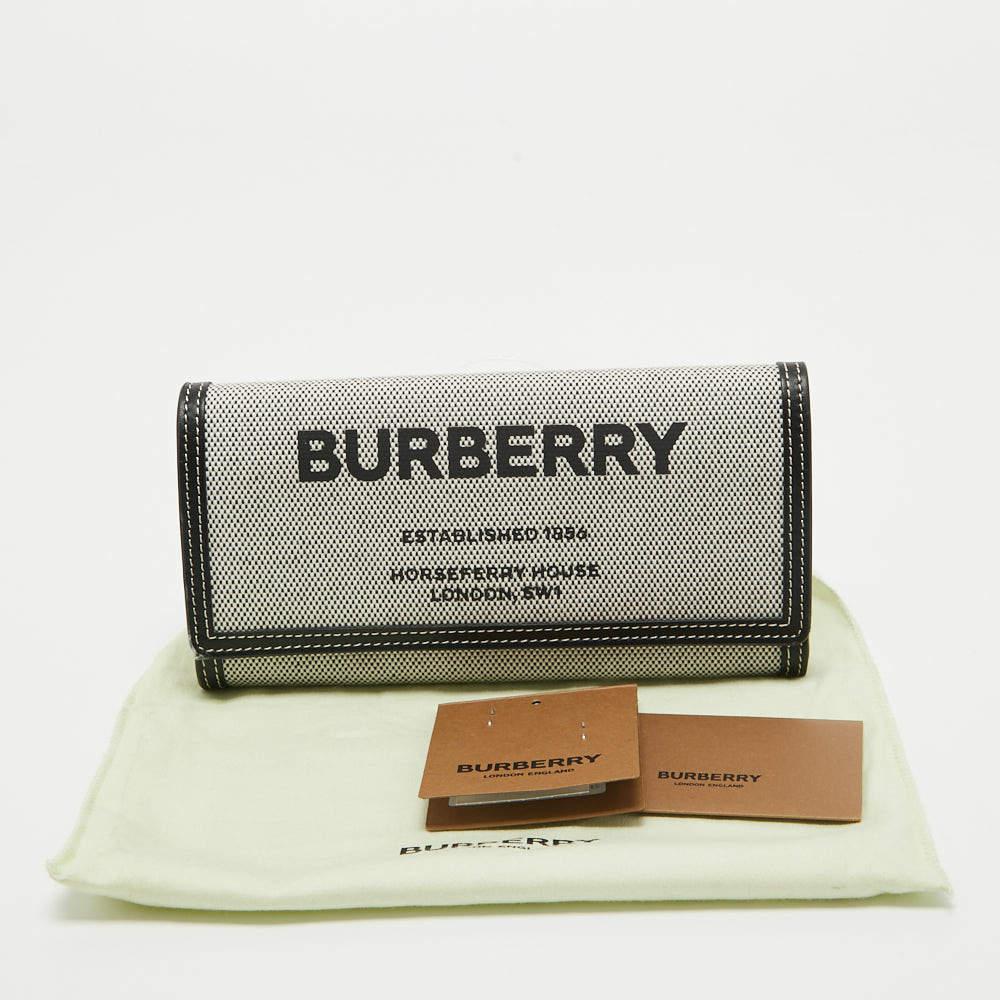 Portefeuille continental Halton en toile et cuir avec logo gris/noir de Burberry Excellent état - En vente à Dubai, Al Qouz 2
