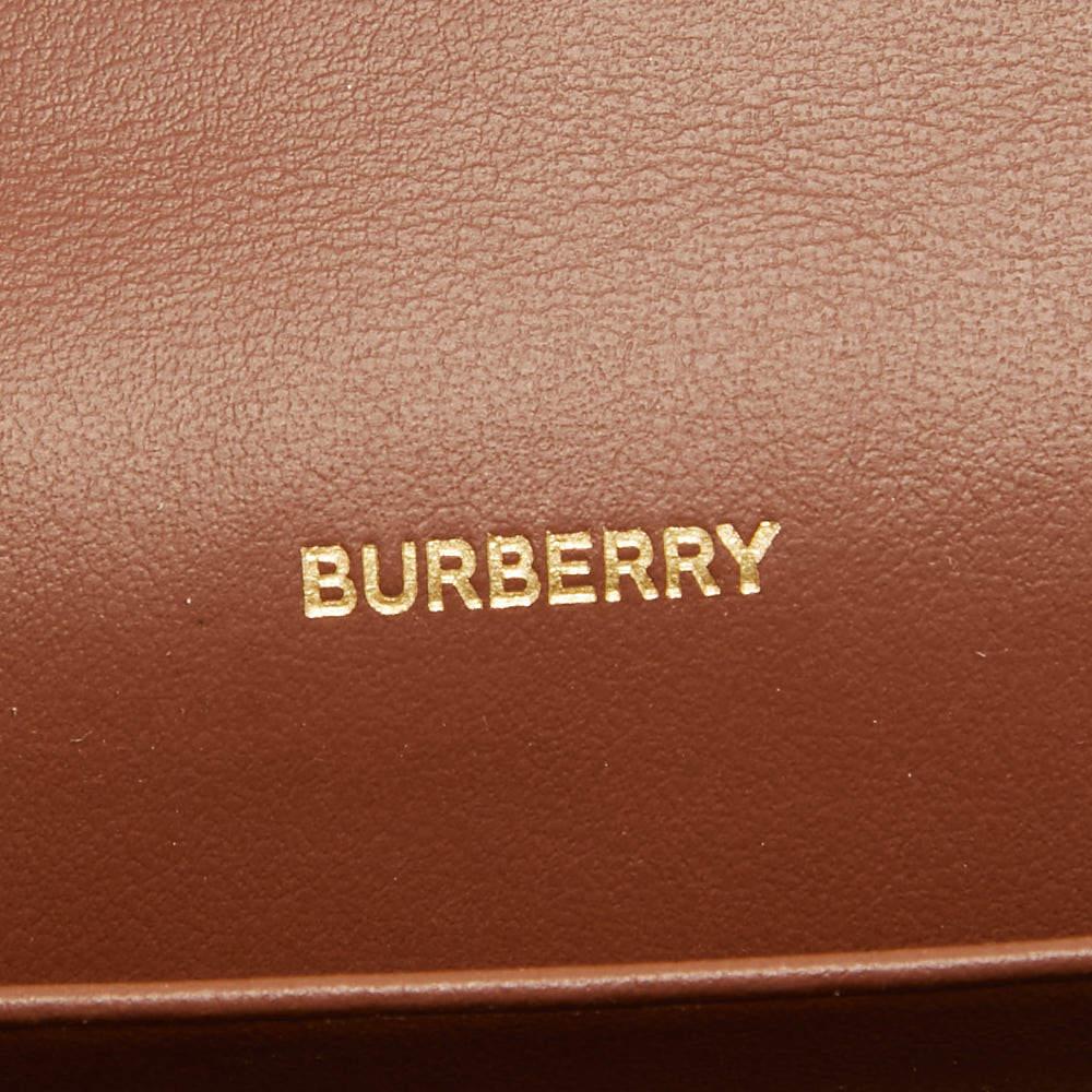 Portefeuille continental Halton en toile et cuir avec logo gris/noir de Burberry en vente 5