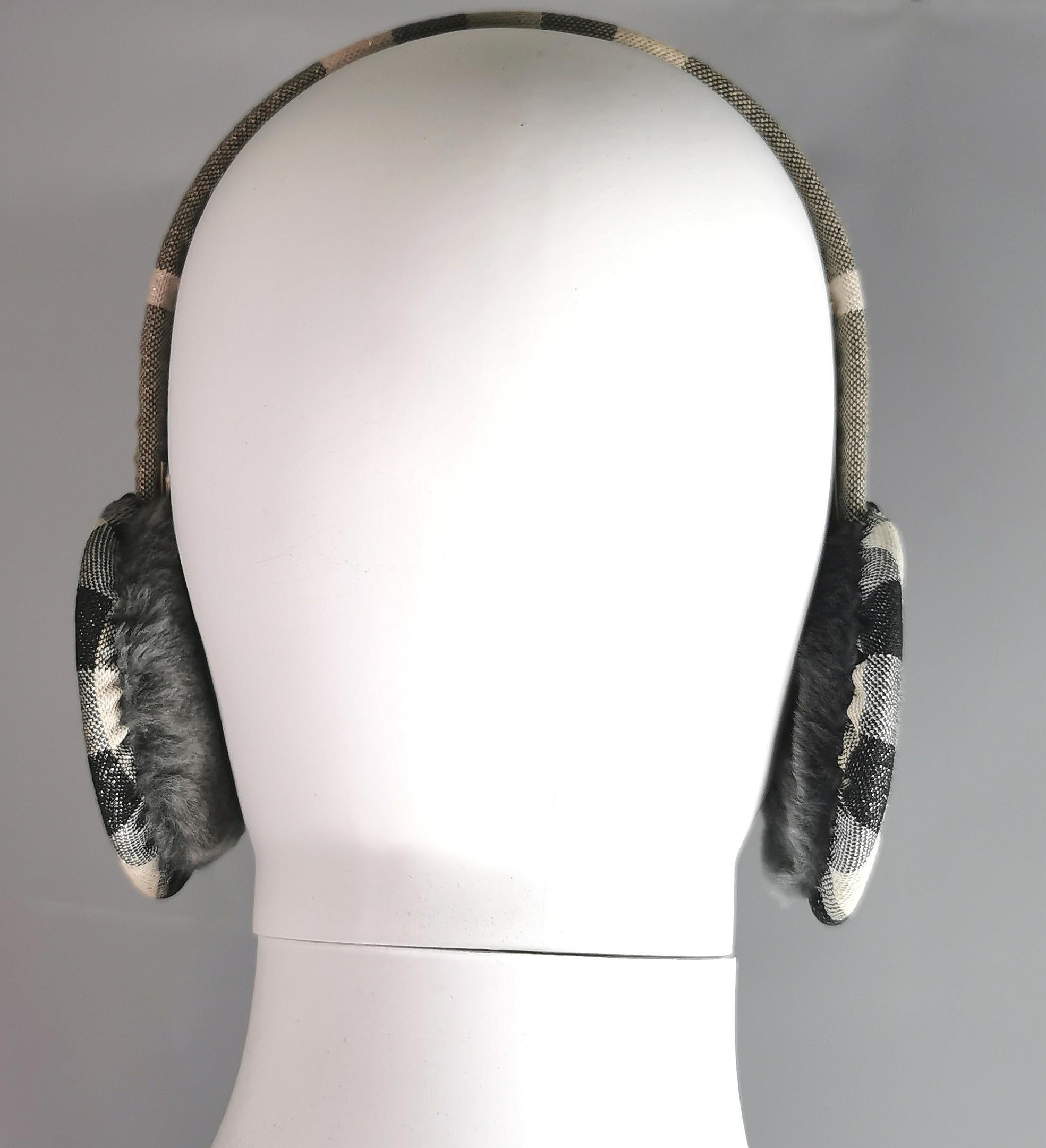 Burberry grey check ear muffs, faux fur  For Sale 5