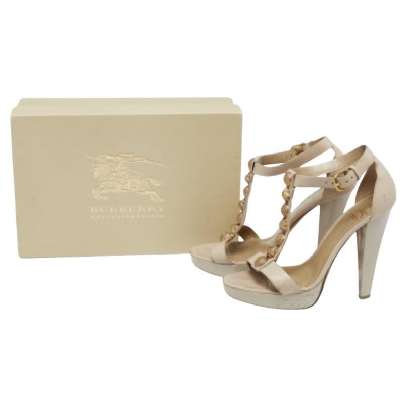 Burberry Grey Leather Embellished T-Strap Platform Sandals Size 38 For Sale 5