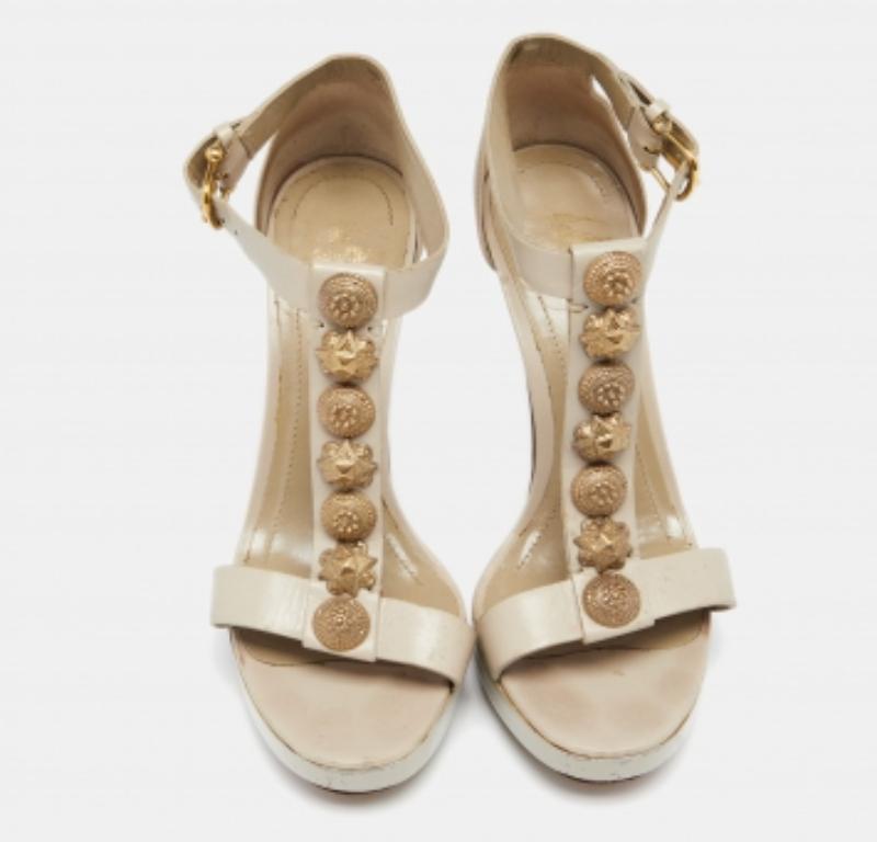 Beige Burberry Grey Leather Embellished T-Strap Platform Sandals Size 38 For Sale