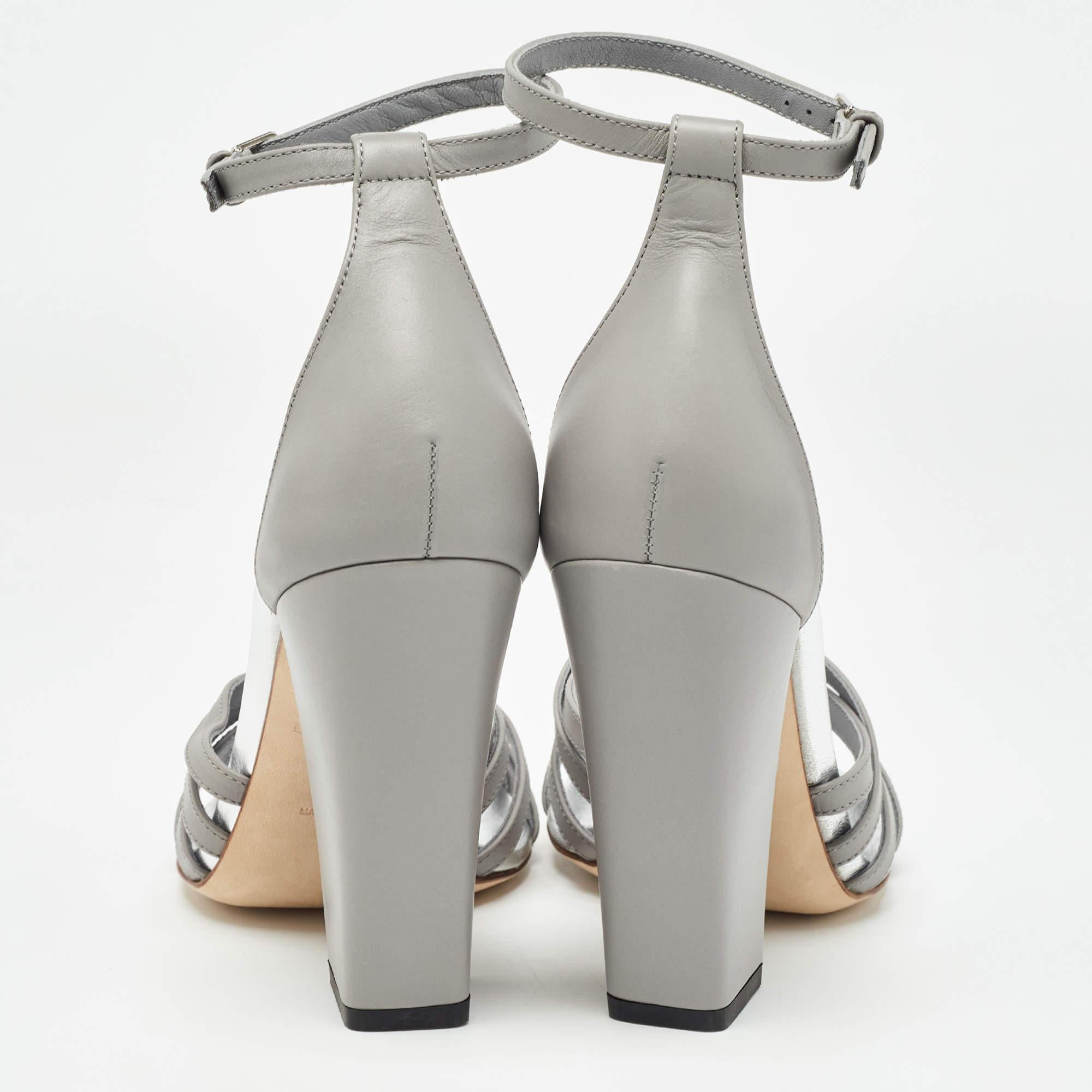 Women's Burberry Grey Leather Hove Ankle Strap Sandals Size 39 For Sale