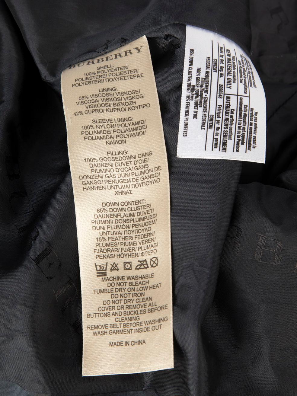 Burberry - Manteau long à carreaux Nova gris, taille M en vente 1