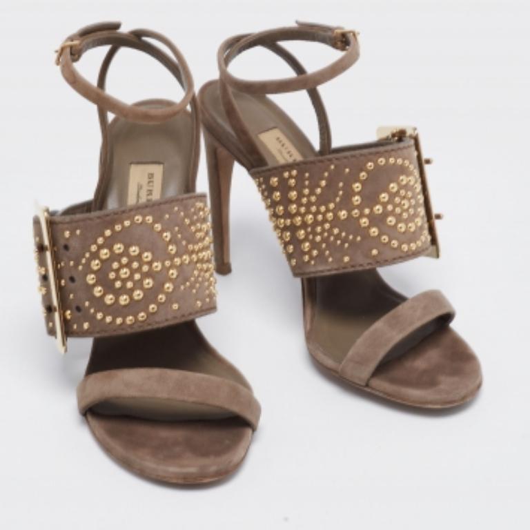 Brown Burberry Grey Suede Studded Padstow Ankle-Wrap Sandals Size 37 For Sale