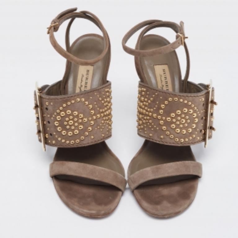 Burberry Grey Suede Studded Padstow Ankle-Wrap Sandals Size 37 In Good Condition For Sale In Dubai, Al Qouz 2