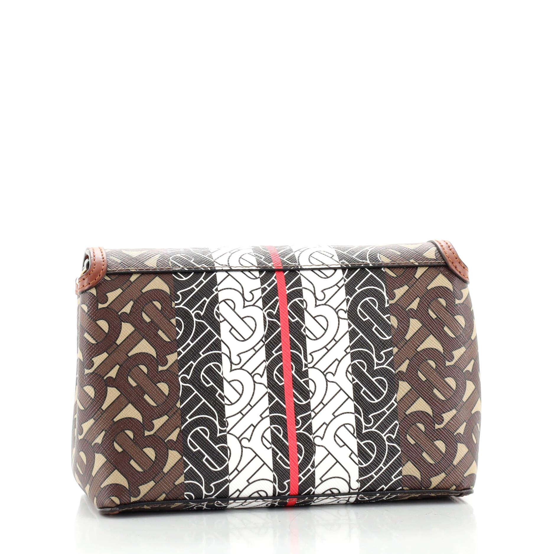 Burberry Hackberry Umhängetasche mit Monogramm aus E-Leinwand Klein im Zustand „Gut“ in NY, NY