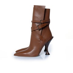Burberry, Hadfield pedestal boots in brown