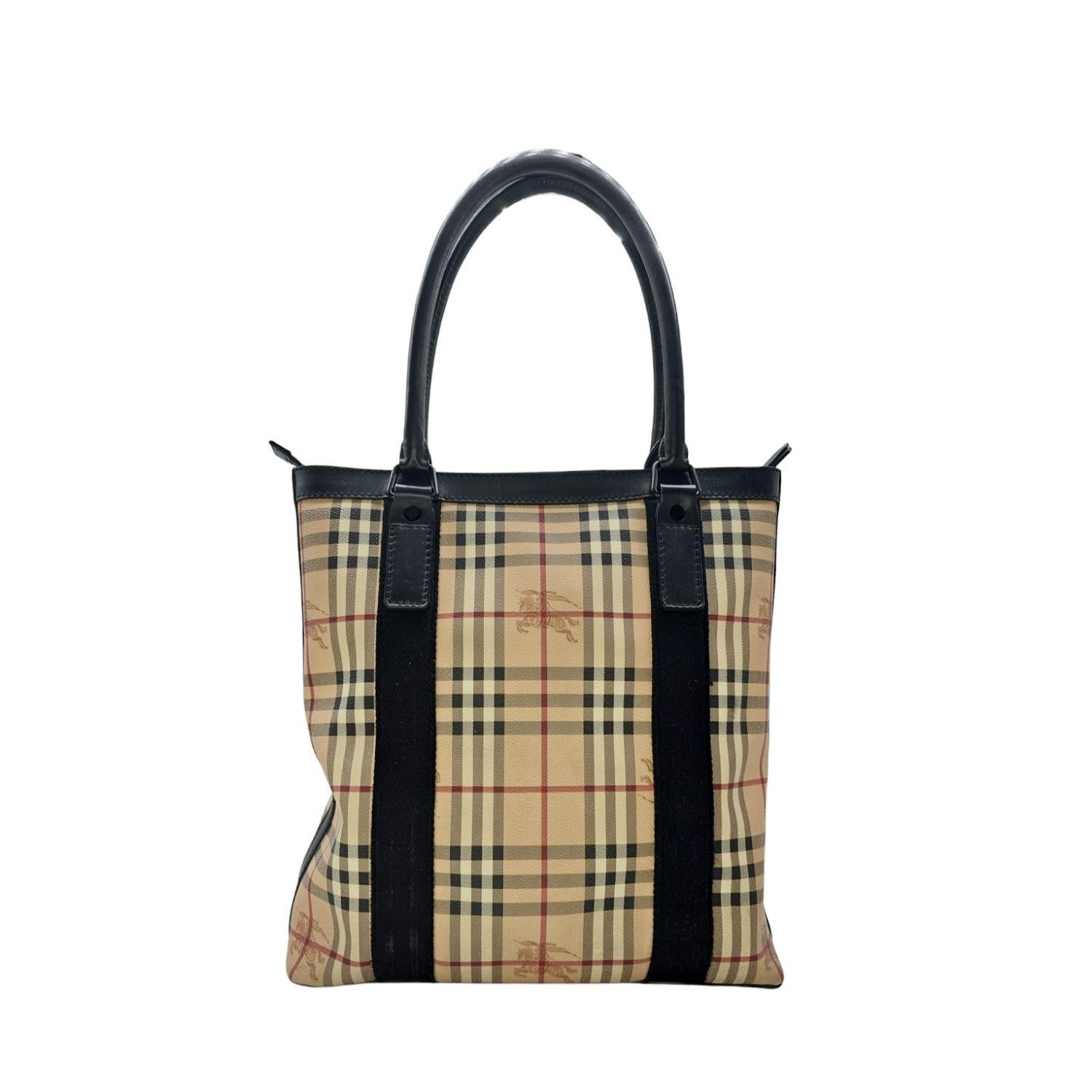 Burberry Haymarket Check Coated Canvas Tote In Excellent Condition For Sale In Scottsdale, AZ