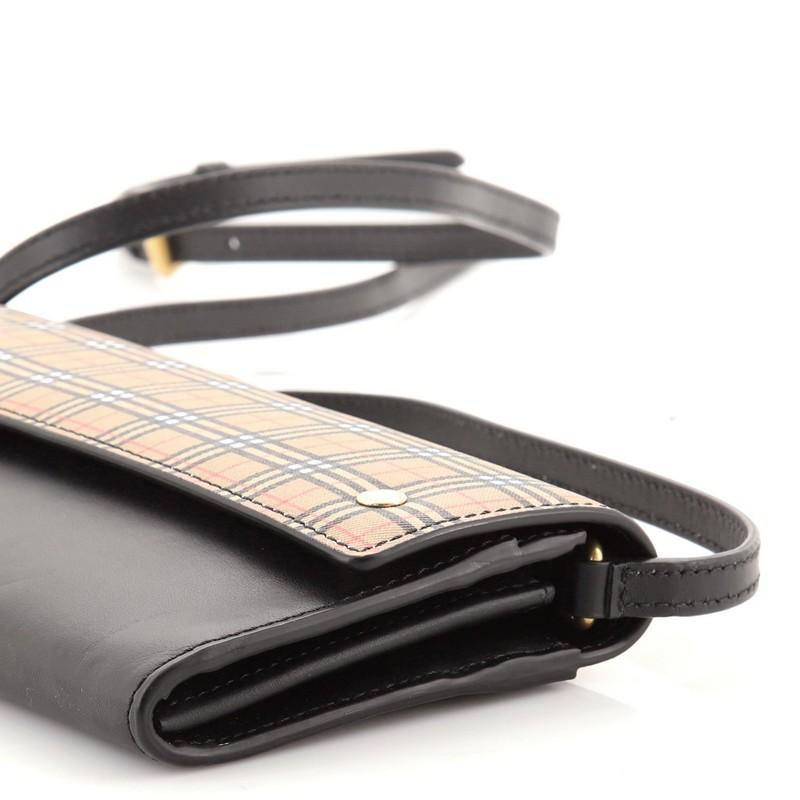 Burberry Henley Wallet on Chain Leder mit Vintage Check Canvas 1
