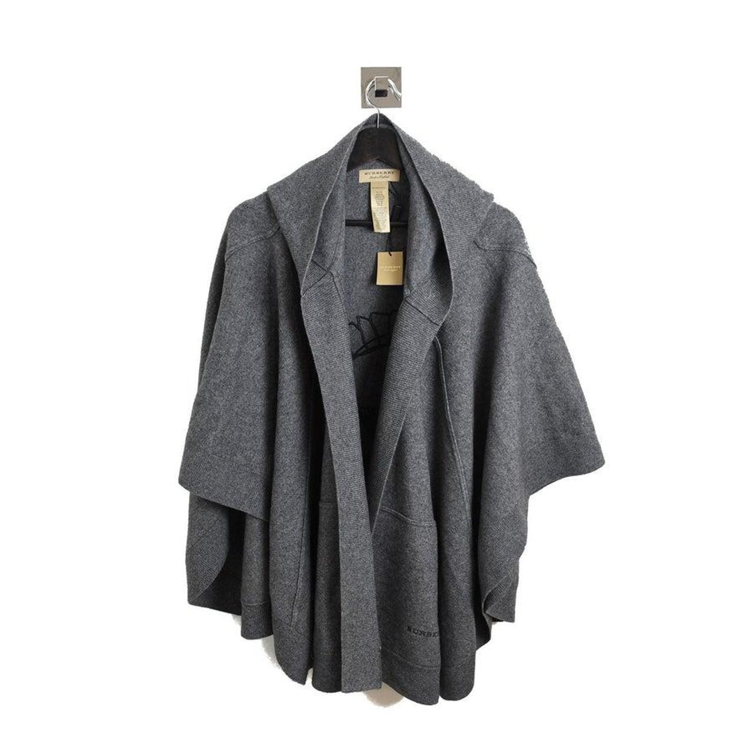 Burberry Henry Moore Knitted Poncho Wool Cashmere Mid Grey For Sale at  1stDibs