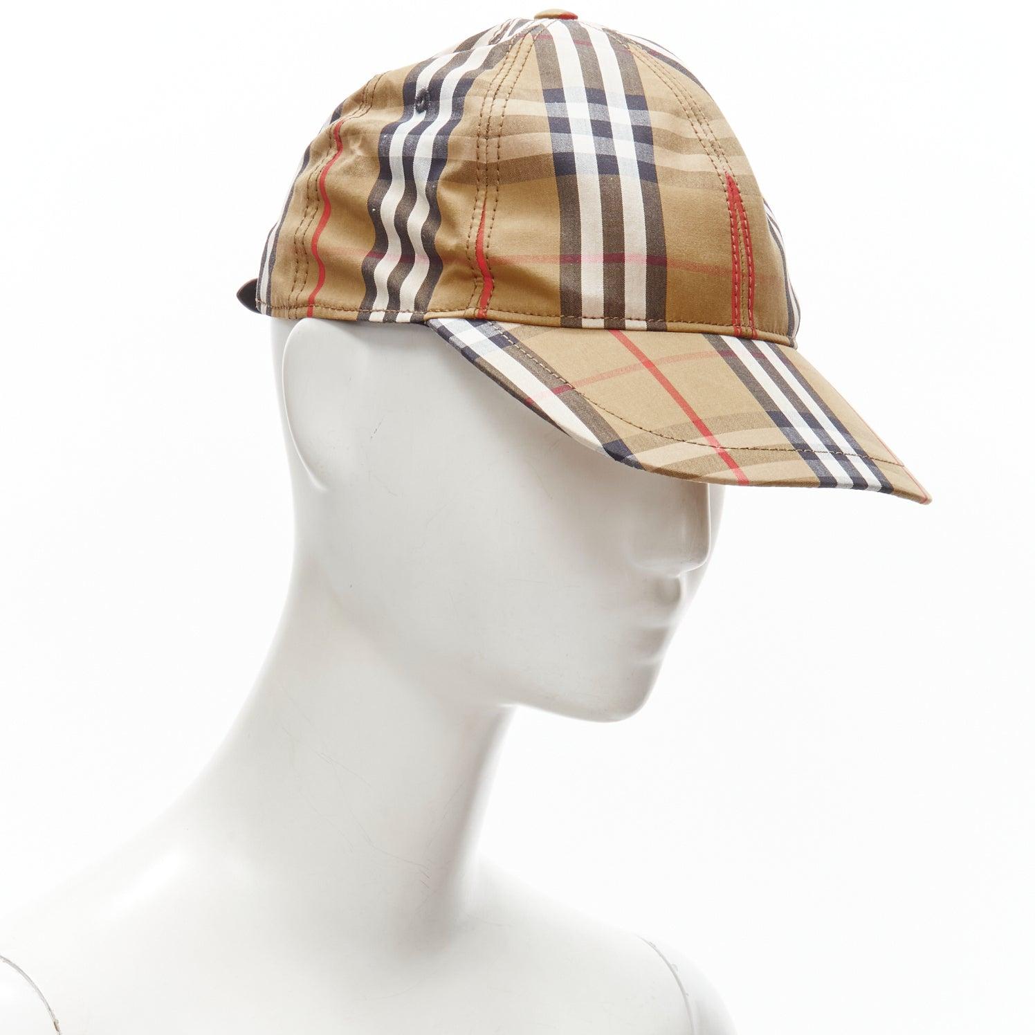 BURBERRY House Check brown cotton adjustable leather strap dad cap S
Reference: ANWU/A00127
Brand: Burberry
Designer: Christopher Bailey
Collection: House Check
Material: Cotton
Color: Brown
Pattern: Checkered
Extra Details: Black leather strap at