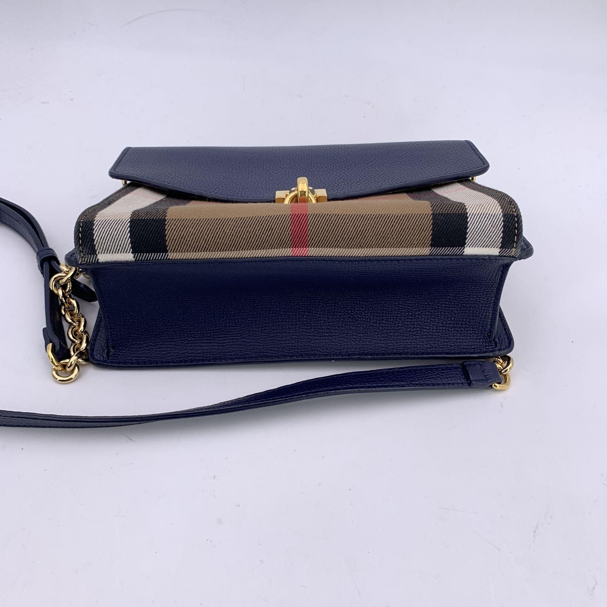 Burberry House Check Canvas Blue Leather Small Macken Crossbody Bag In Excellent Condition For Sale In Rome, Rome