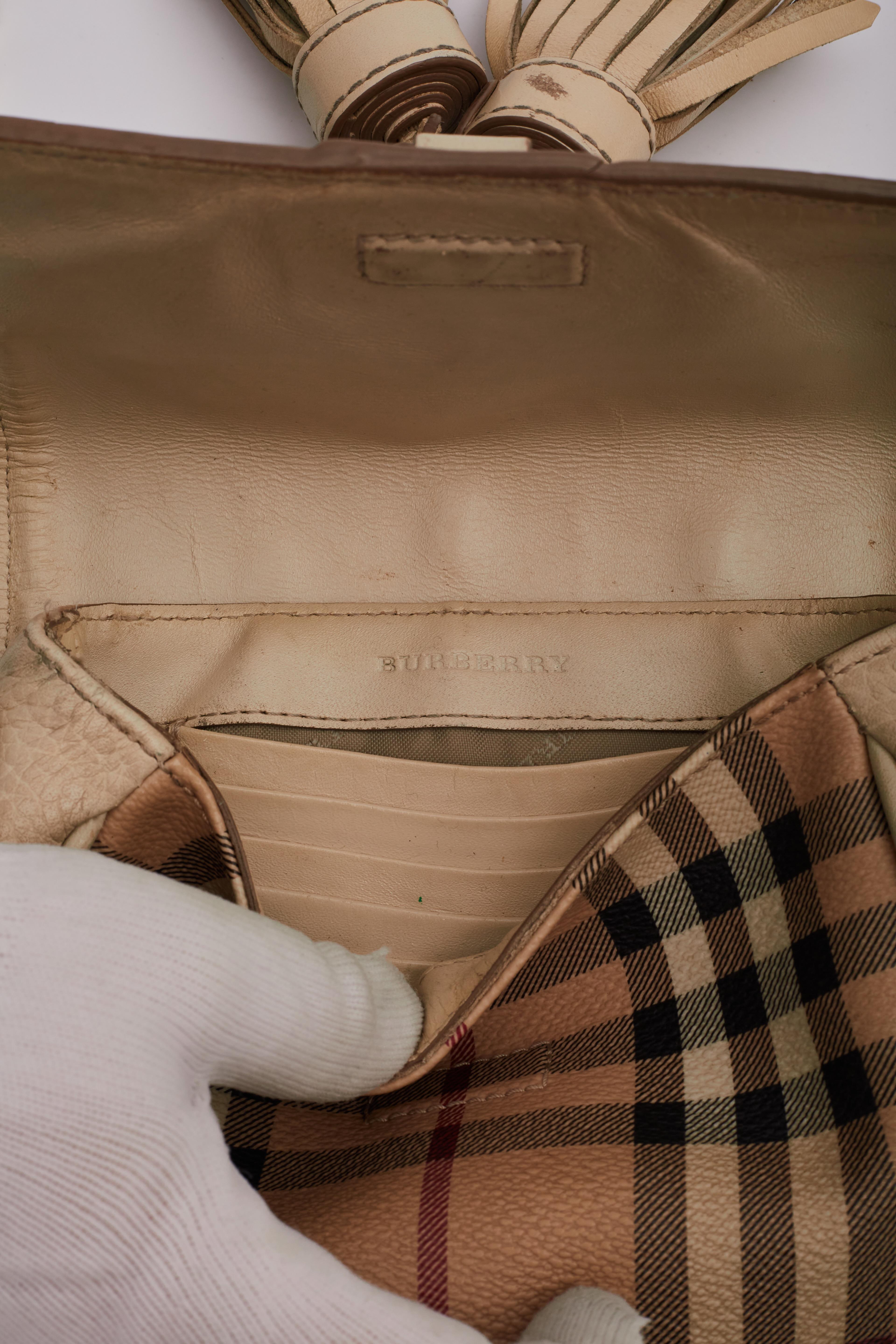Burberry House Check Canvas Tassel Crossbody Bag Mini en vente 7