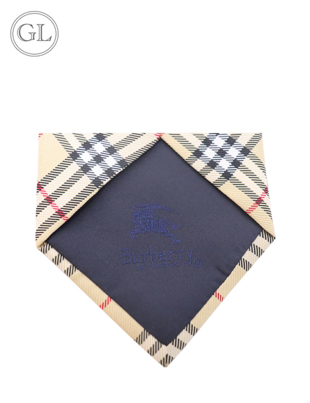 Burberry House Check Tie In Good Condition In Amman, JO
