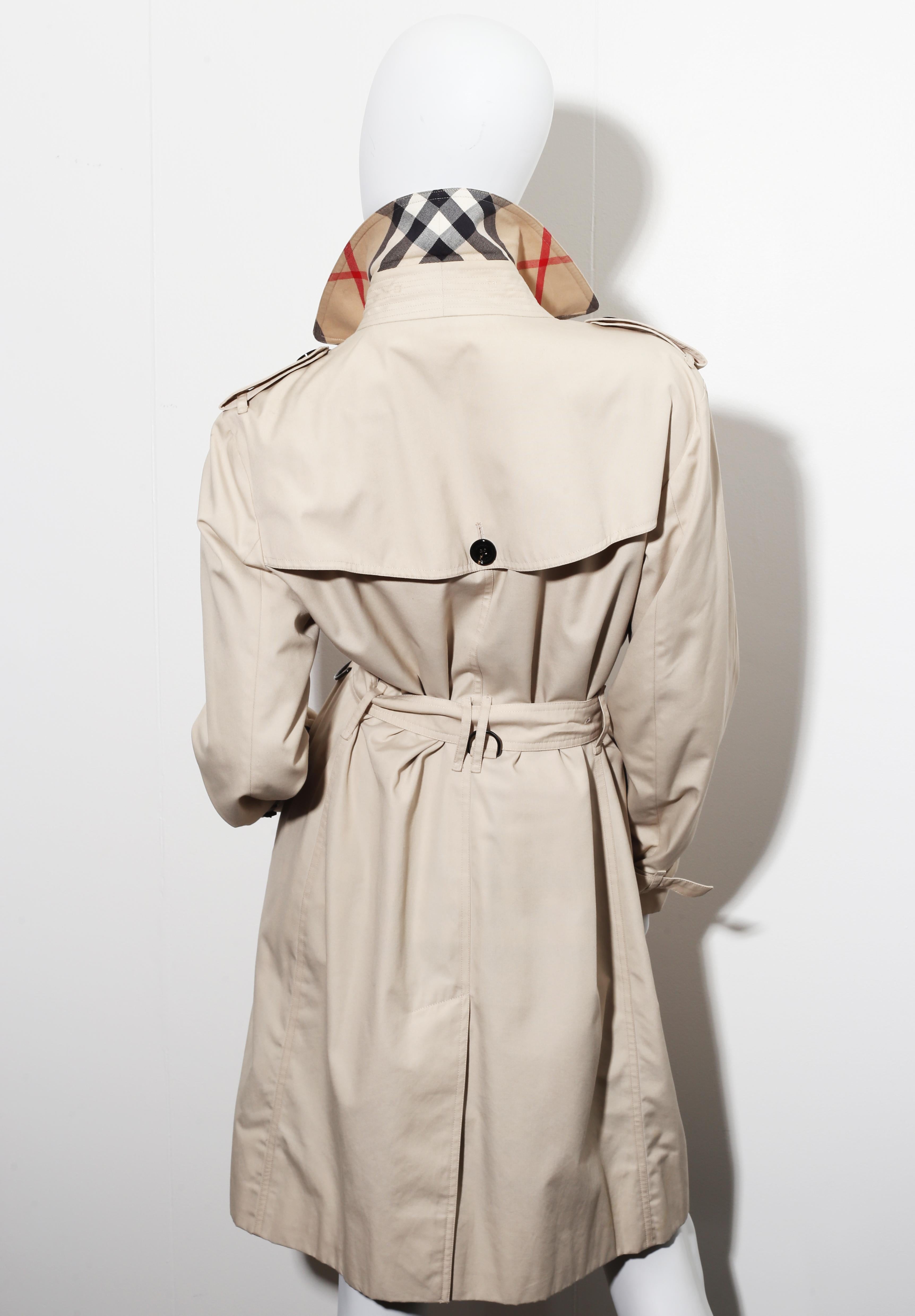 Burberry Icon Gabardine Trench Coat in kight beige size 12 UK 6