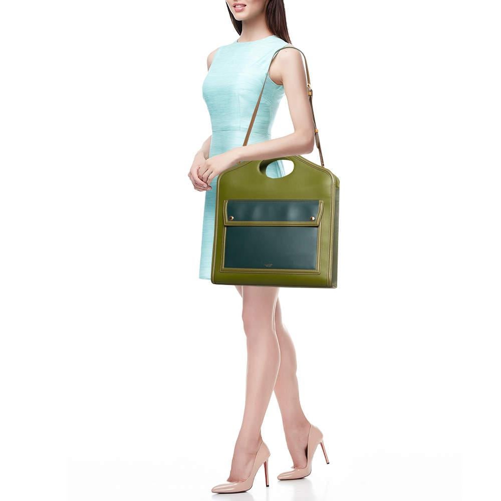 Ce séduisant sac fourre-tout pour femme a été conçu pour vous accompagner dans toutes vos journées. Pratique à transporter et à la mode, le fourre-tout est coupé avec habileté et cousu pour lui donner une forme idéale. Il est bien équipé pour être