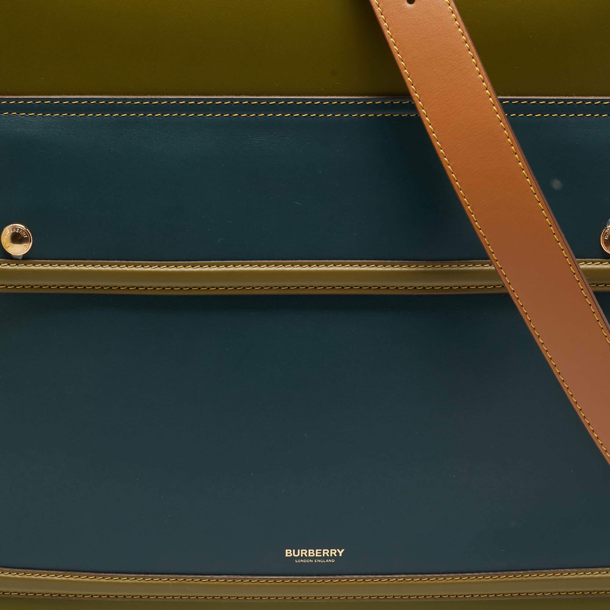 Burberry - Fourre-tout à pochettes moyennes en cuir vert/bleu Juniper Pour femmes en vente