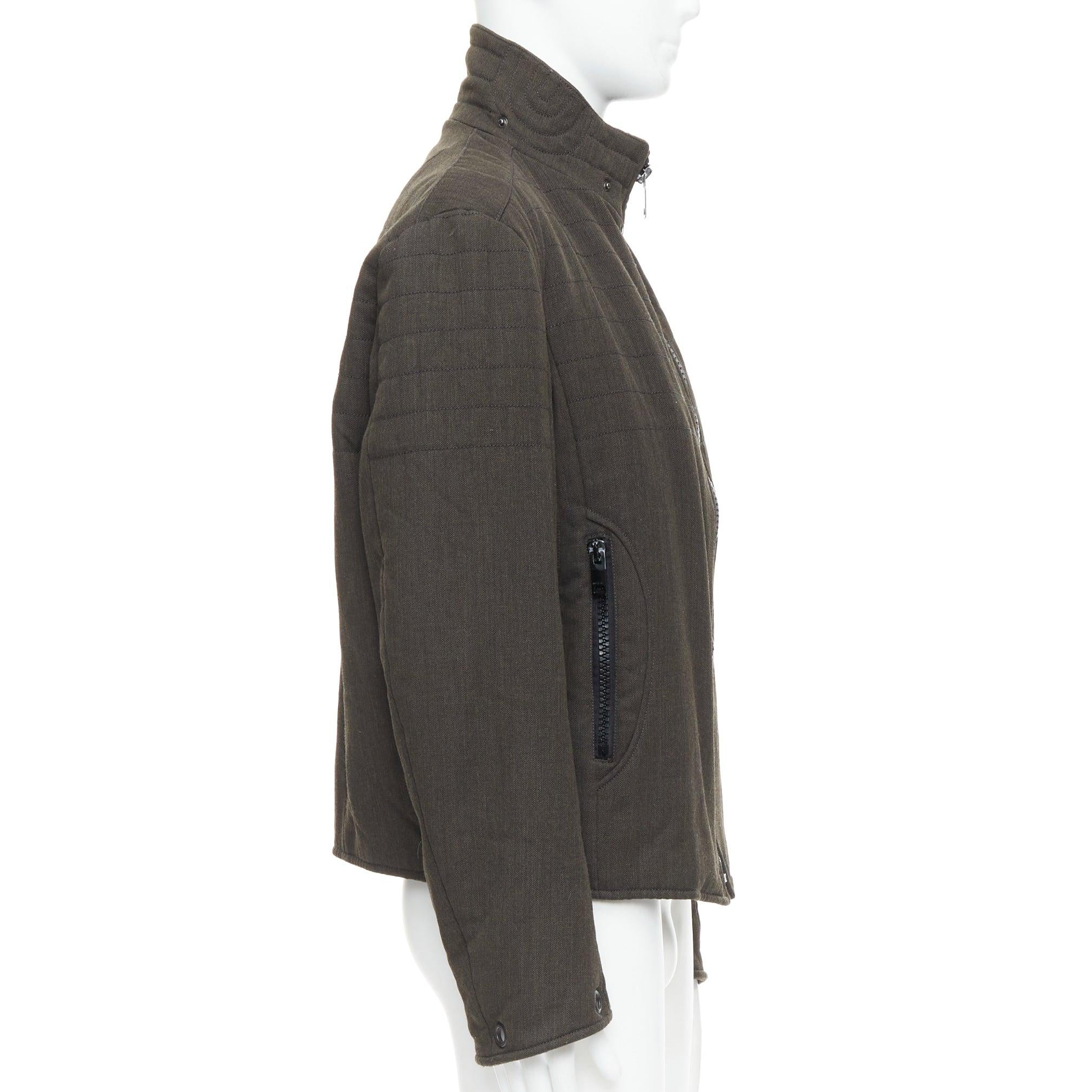 Uomo Burberry giacca biker in misto lana verde cachi e nera con zip e impunture IT48 M. in vendita